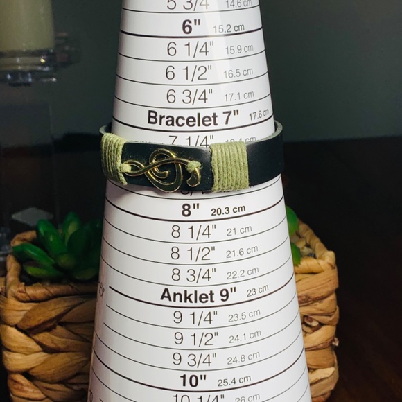 🎼HOST PICK🎼 Treble Clef Black Leather and Moss Green Cord Bracelet, with Brass - Picture 12 of 13